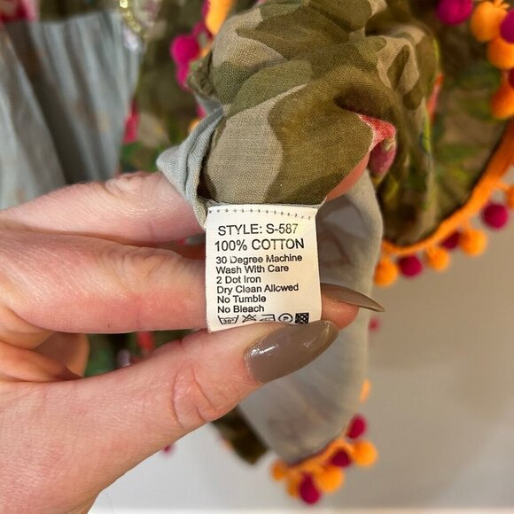 Amtica Santoria By Giacomo Cinque Pattern Sleeveless V-Neck Blouse Size Small - Picture 3 of 6